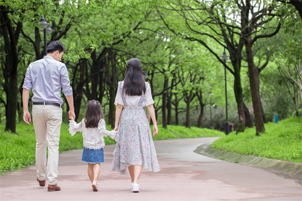 民政部：鼓勵(lì)將婚姻登記機(jī)關(guān)設(shè)在公園，目的是什么？